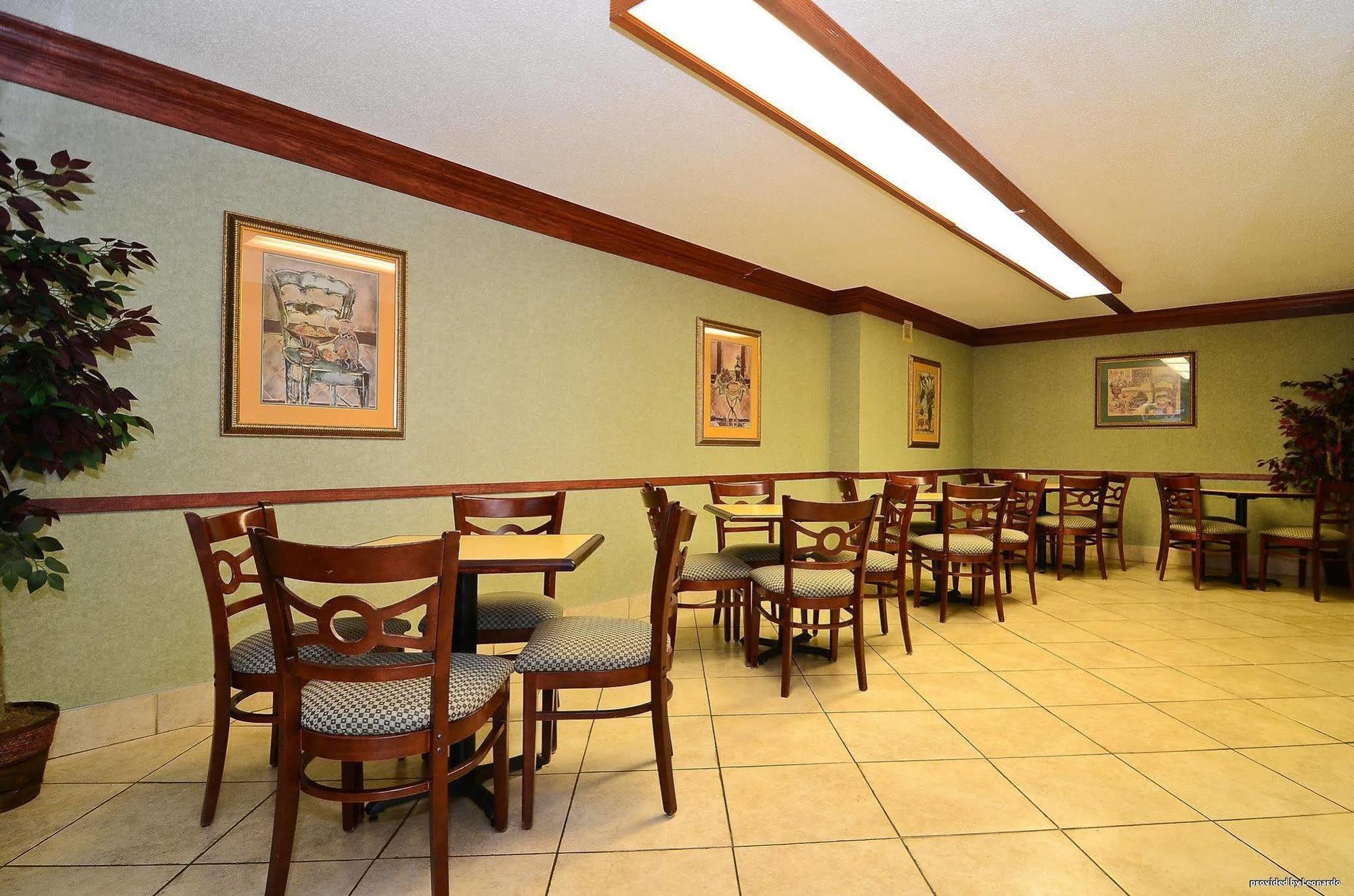 Best Western Executive Inn Battle Creek Restoran gambar