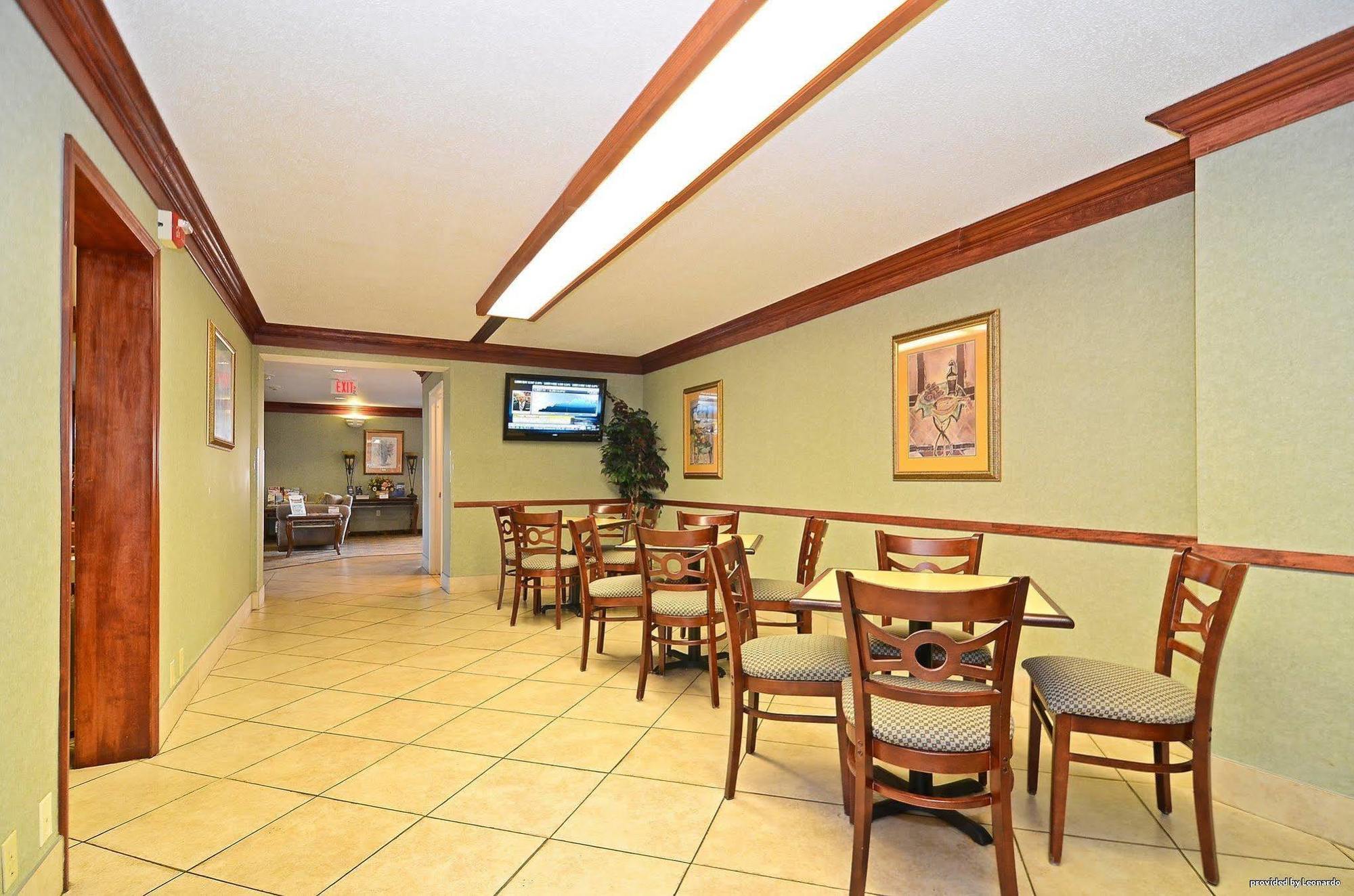 Best Western Executive Inn Battle Creek Restoran gambar